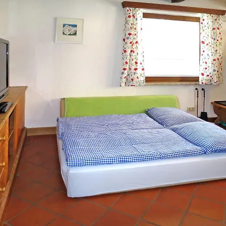 Apartamento Ferienwohnung 120s *